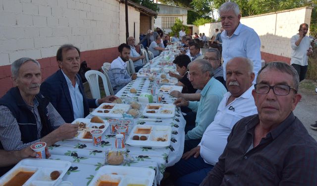 Muharrem Şener’in vefatının 52. Gününde Mevlidi Şerif okundu