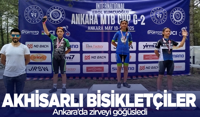 Akhisarlı bisikletçiler Ankara'da zirvede yer aldı