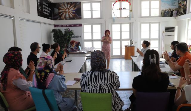 Kamu personeline işaret dili eğitimi