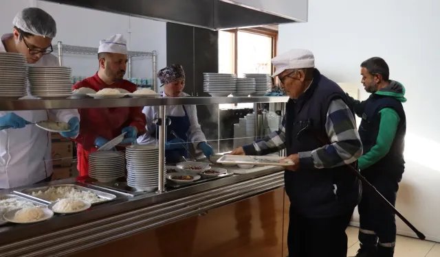 İzmit Kent Lokantası'na zorunlu ara!