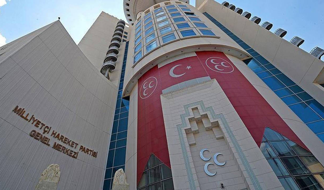 MHP’li 2 belediye meclis üyesi istifa etti
