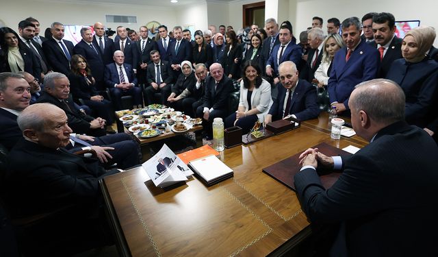 Cumhurbaşkanı Erdoğan, TBMM’de siyasi parti genel başkanları ile görüştü