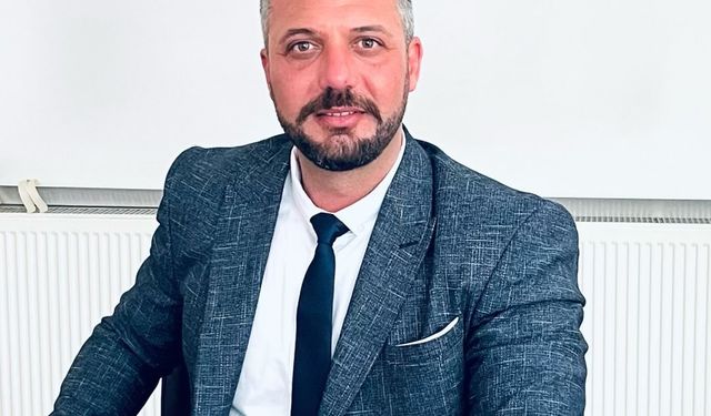 CHP'li meclis üyesi partisinden istifa etti