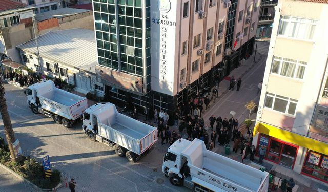 Saruhanlı Belediyesi Araç Filosuna 3 Yeni Damperli Kamyon Ekledi