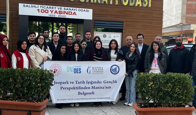 Üniversite öğrencilerine mobil fotoğraf eğitimi