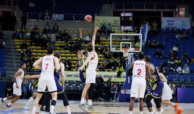 Glint Manisa Basket Fenerbahçe’ye direnemedi
