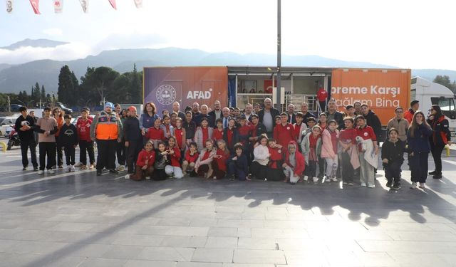 Yunusemre'de deprem bilinçlendirme eğitimi verildi