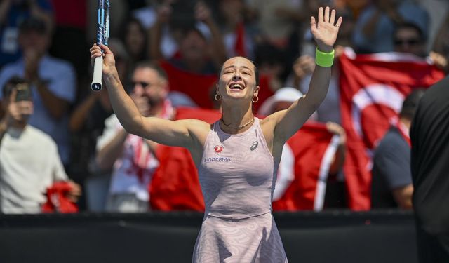 Zeynep Sönmez tarih yazdı: Avustralya Açık’ta 3. tura yükseldi