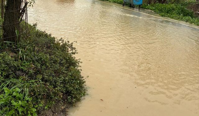 Tatil beldesi sular altında