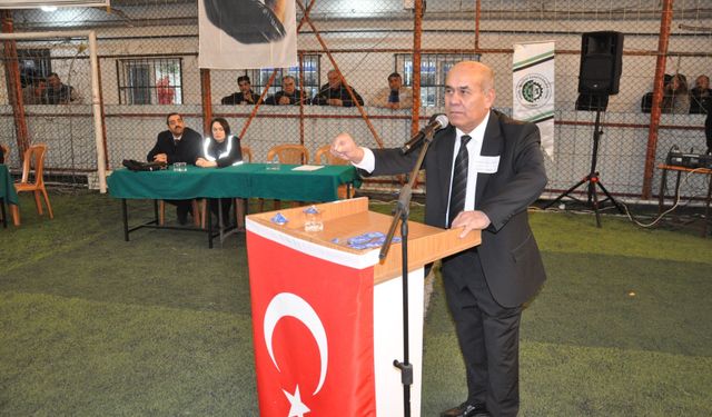 Salihli'de 4 başkan değişti, 8 başkan güven tazeledi
