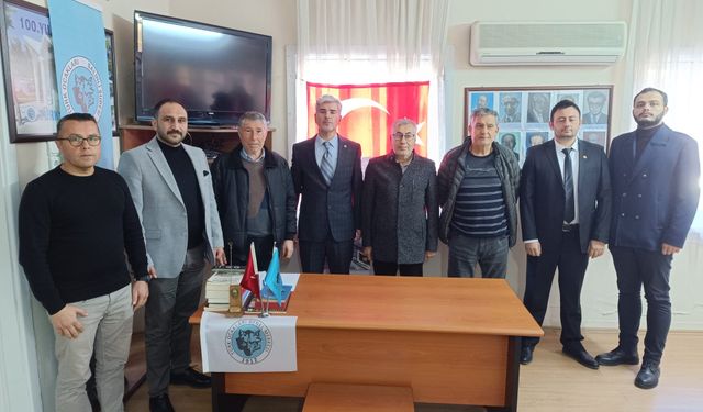 Salihli Türk Ocakları’nda Ednan Aras güven tazeledi