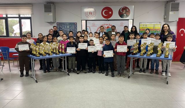 Alaşehir'de 81 öğrenci ilçe şampiyonluğu için yarıştı