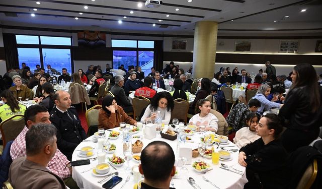 Salihli İlçe Emniyet, şehit aileleri ve gazileri iftar sofrasında ağırladı