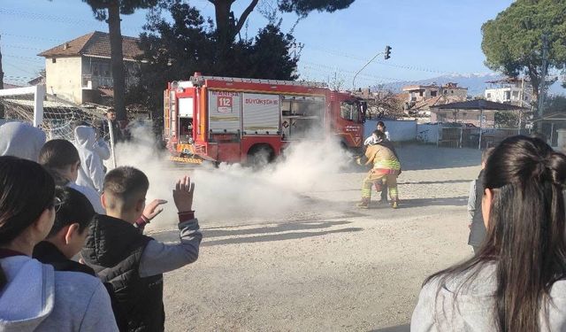 Öğrenciler yangına karşı bilinçlendirildi