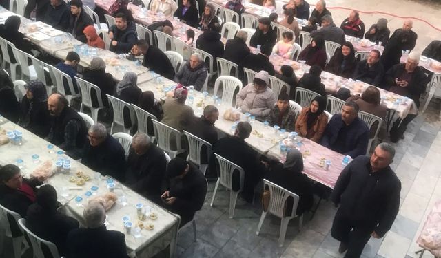 İlçede geleneksel Kadir Gecesi iftarı düzenlendi