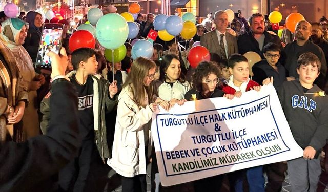 İlçede rengarenk gece