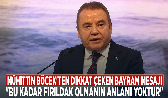 Mühittin Böcek'ten dikkat çeken bayram mesajı: "Bu kadar fırıldak olmanın anlamı yoktur"