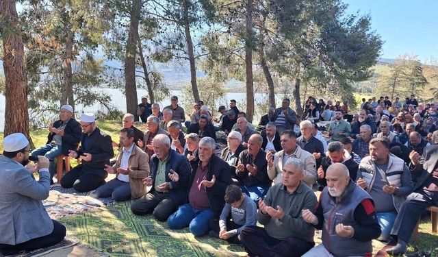 Yağmurun ardından şükür duası