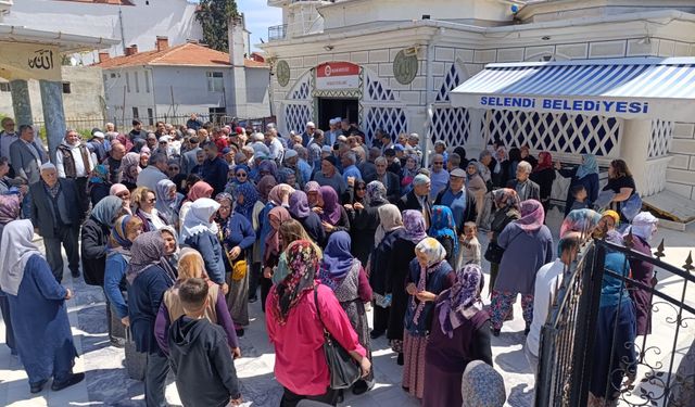 Hacı adayları dualarla uğurlandı
