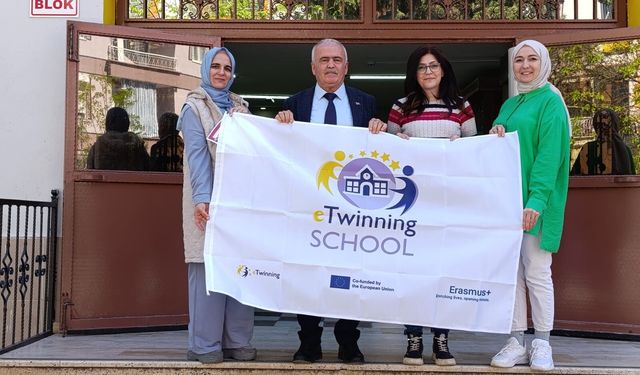 Çağatay Uluçay İlkokulu’nu “eTwinning Okul” unvanı