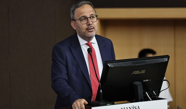 Kasapoğlu kamu yönetimi öğrencileriyle buluştu