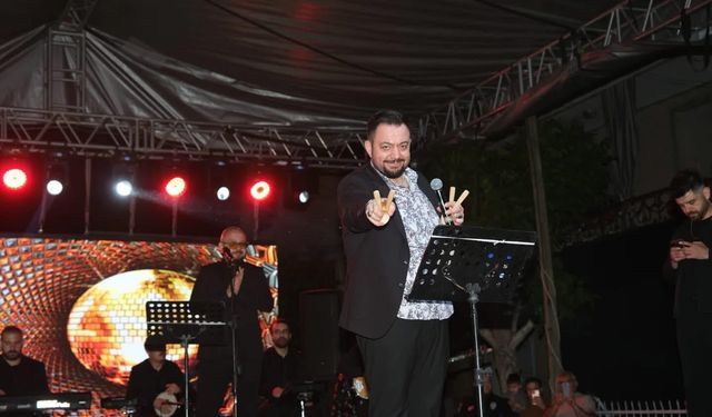 Hüseyin Kağıt Sarıgöl’ü coşturdu