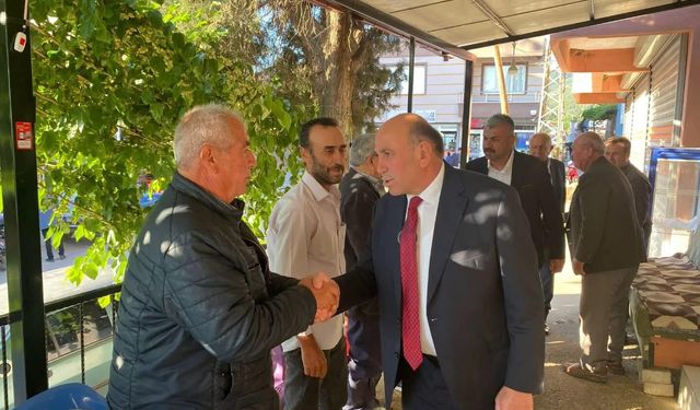 Başkan Akdeniz bayram namazını Afşar Mahallesi’nde kıldı