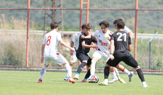 Manisa FK U19 Takımı, Türkiye Şampiyonluğu Finalinde Arkent Arnavutköy İle Karşılaşacak