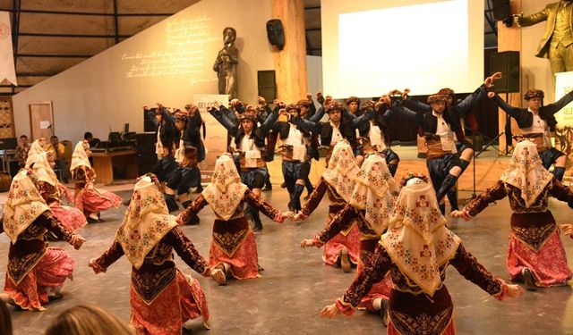 Zeybek kültürü Obasya'da anlatıldı