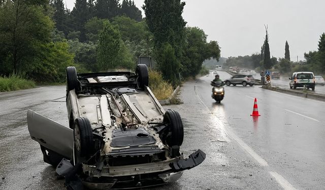 Bu kazadan sürücü yara almadan kurtuldu