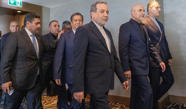 İran heyeti, Trump'ın tehditleri nedeniyle ABD ile görüşmelerin yapıldığı alandan ayrıldı