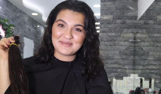 Gözü gibi koruduğu saçlarını kanser hastası çocuklar için kesti