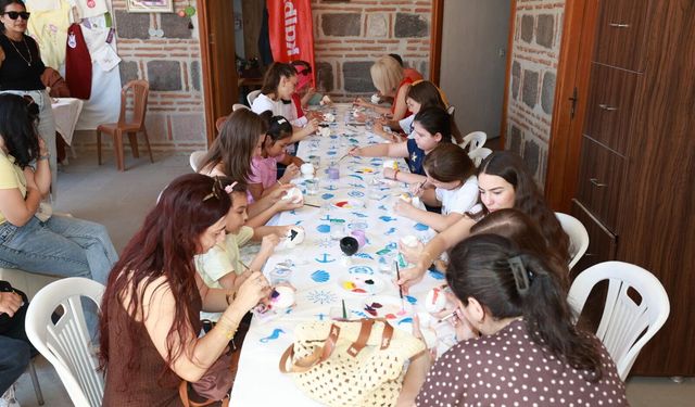 TARİHİ KURŞUNLU HAN’DA RENKLİ VE KOKULU DOKUNUŞLAR