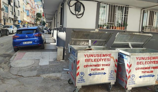 Yunusemre'de çöp konteynerleri yenileniyor