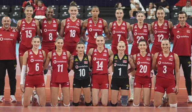 A Milli Kadın Voleybol Takımı, Avrupa Şampiyonası'na galibiyetle başladı
