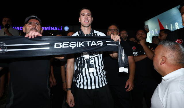 Beşiktaş’ın anlaşmaya vardığı Dusan Vlahovic, İstanbul’a geldi