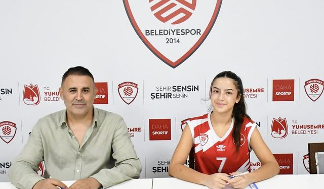 Yunusemre Belediyespor genç libero Eylül Aydemir'i renklerine bağladı