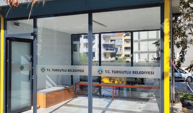 Belediyeden vatandaşlara uyarı: Durakları temiz tutun!