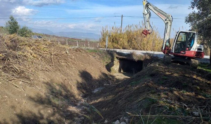 Dere yatakları temizleniyor, tarım arazileri koruma altına alınıyor