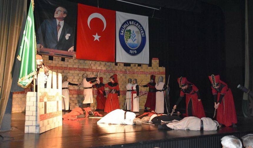 İlçede İstanbul'un fethinin 570. yılı kutlandı