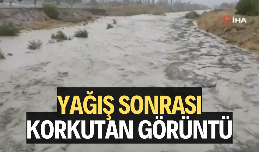 Yağış sonrası ilçede korkutan görüntü