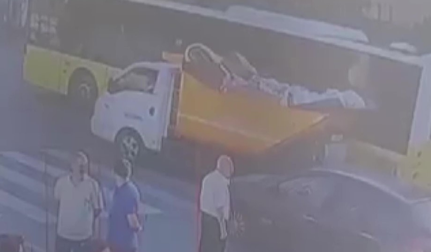 Feci kaza! Çöp kamyonu, temizlik görevlisinin üstünden geçti