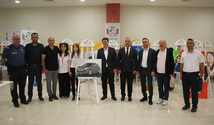 Ortaokul öğrencilerinden anlamlı sanat buluşması