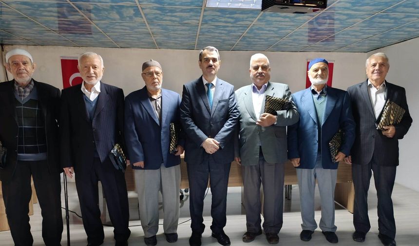 İlçede emekli imamlar unutulmadı