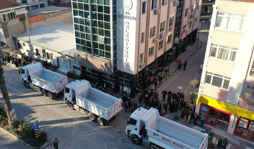 Saruhanlı Belediyesi Araç Filosuna 3 Yeni Damperli Kamyon Ekledi