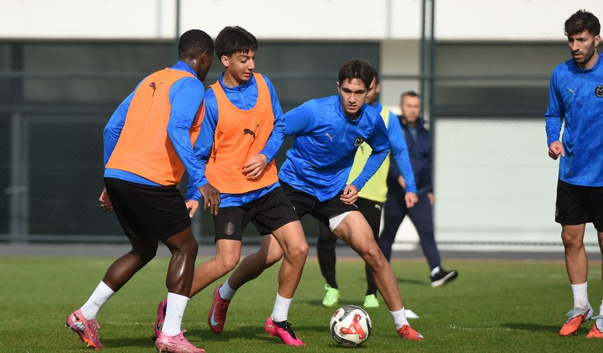 Manisa FK, Vanspor FK hazırlıklarını sürdürdü