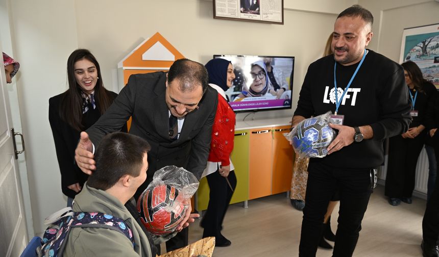 Demirci'de 3 Aralık Dünya Engelliler Günü kutlandı