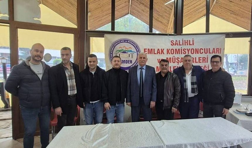 İlçede emlakçılarda başkan değişti