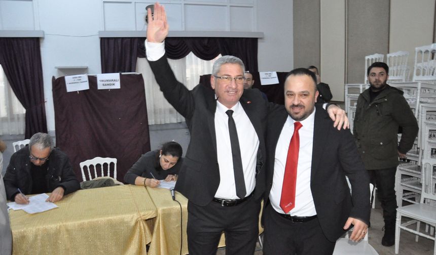 Salihlili kahveciler 3. kez Hakan Yerli’ye emanet