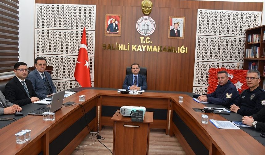 İlçede metruk binalar masaya yatırıldı